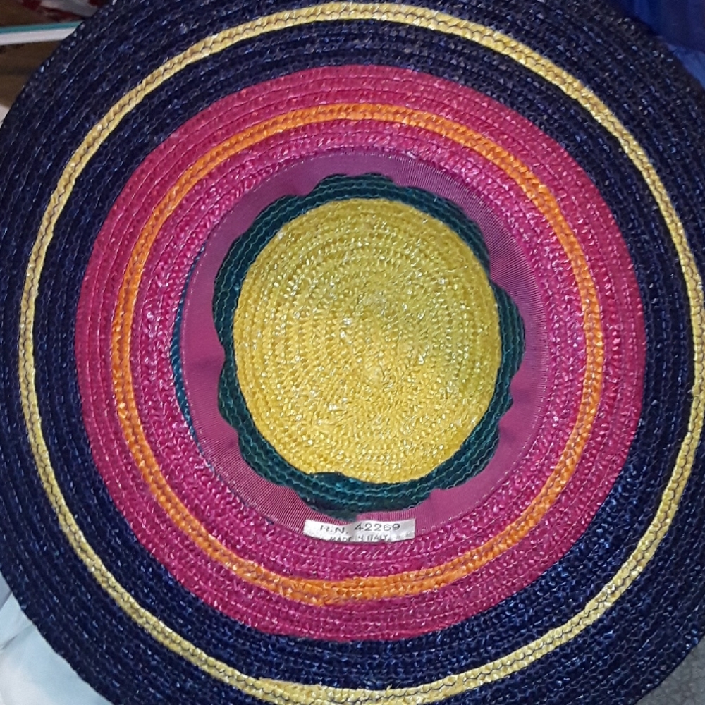 Italian hat - Picture 2 of 3